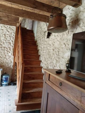 CORPS DE FERME A RESTAURER SUR 9000 M2 DE TERRAIN