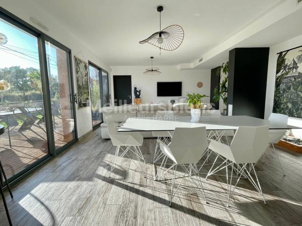 Exclusivité : Maison d'architecte avec prestations haut de gamme