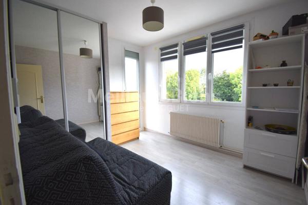 Appartement 2 chambres avec balcon, cave et garage