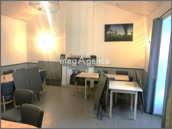 Local Commercial à L' EPINE, 85740 - 3 pièces 140m²
