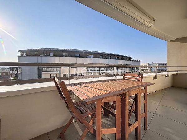 ISSY LES MOULINEAUX - FORT D'ISSY - Vente Appartement 3 pièces en étage avec balcon