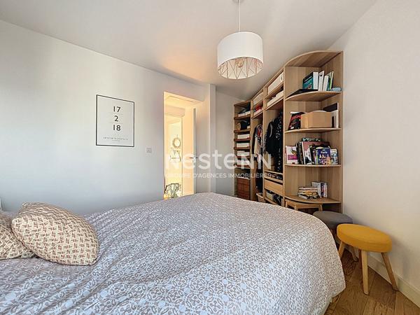 ISSY LES MOULINEAUX - FORT D'ISSY - Vente Appartement 3 pièces en étage avec balcon