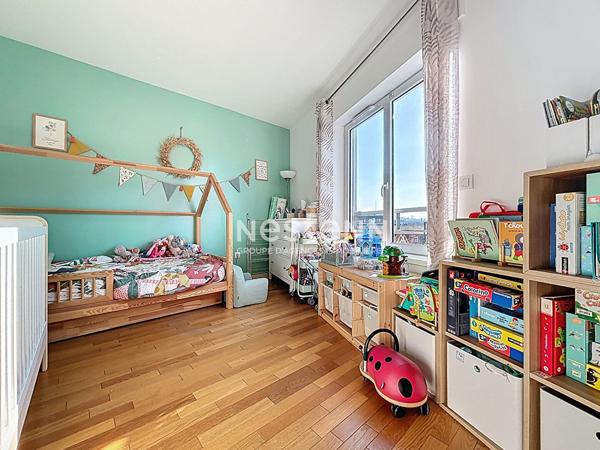 ISSY LES MOULINEAUX - FORT D'ISSY - Vente Appartement 3 pièces en étage avec balcon
