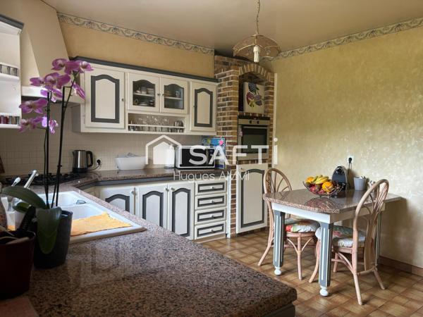 Maison non mitoyenne avec 4 chambres