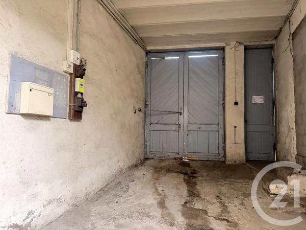 Immeuble à vendre  168,22 m 2   ANNONAY  - 07