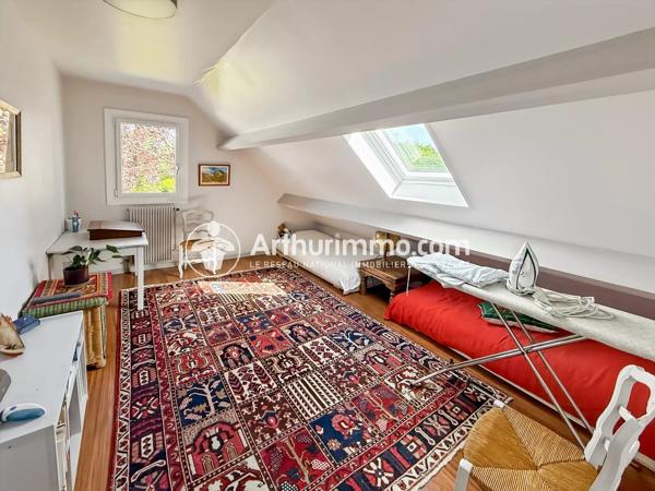 Vente                                                      Maison
                        
                     7 pièces                      160 m2                     à Soisy-sur-Seine