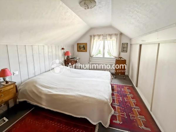 Vente                                                      Maison
                        
                     7 pièces                      160 m2                     à Soisy-sur-Seine