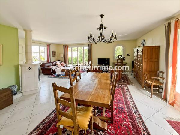 Vente                                                      Maison
                        
                     7 pièces                      160 m2                     à Soisy-sur-Seine