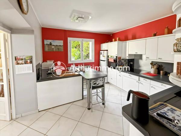 Vente                                                      Maison
                        
                     7 pièces                      160 m2                     à Soisy-sur-Seine
