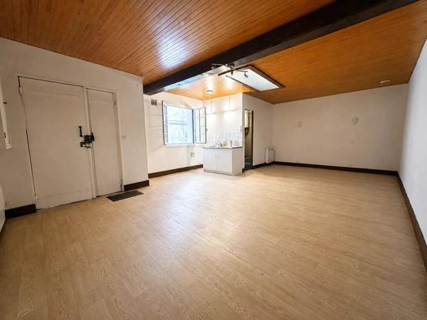 Vente                                                      Maison
                        
                     1 pièces                      37 m2                     à Villers-Cotterêts