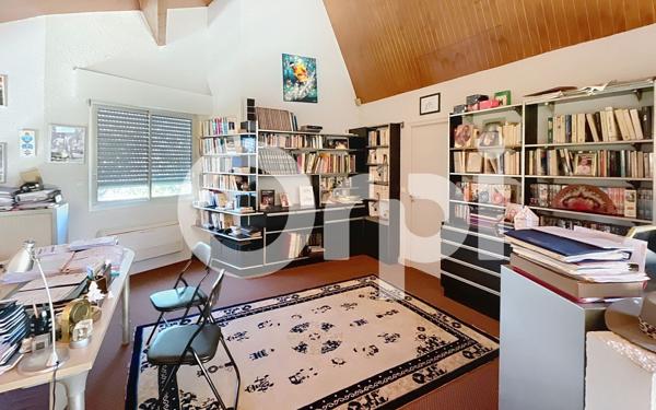 Maison à vendre    5 pièces •  Cosnac