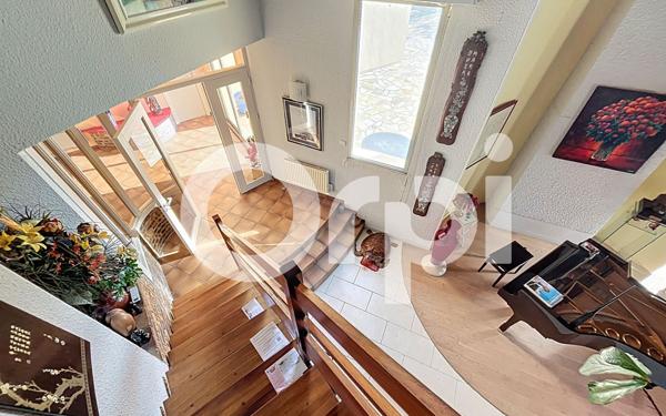 Maison à vendre    5 pièces •  Cosnac