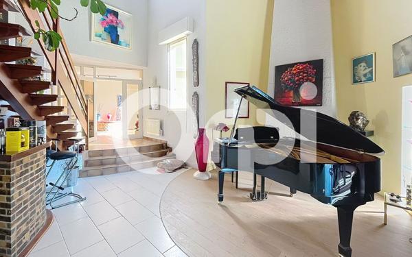 Maison à vendre    5 pièces •  Cosnac