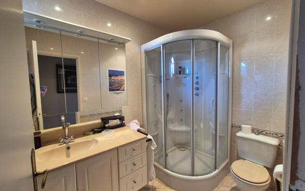 Maison à vendre    8 pièces •  Castres