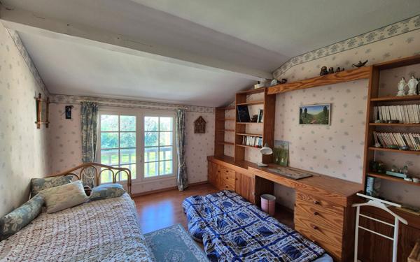 Maison à vendre    8 pièces •  Castres