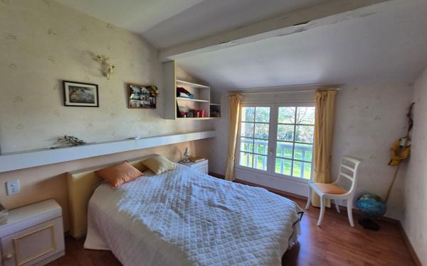 Maison à vendre    8 pièces •  Castres