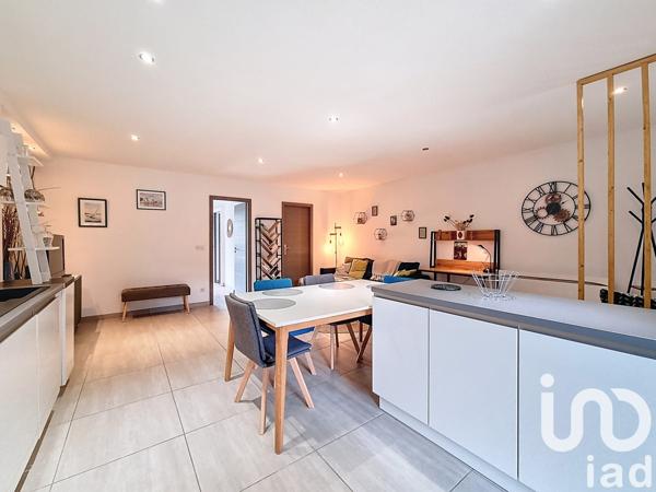 Location appartement 2 pièces 52 m² Saint-Jorioz