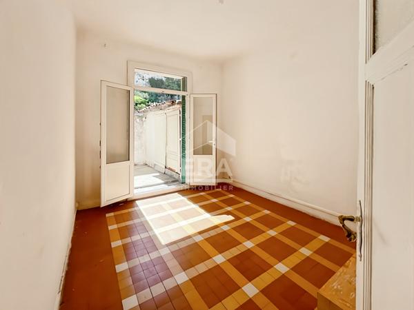 A VENDRE - T2/3 44 m²  - à rénover à Saint Victor, Marseille 13006