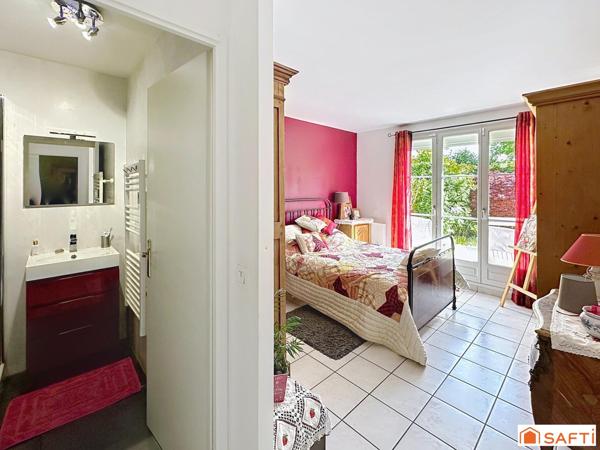 Maison d'environ 165 m2 sur 881 m2