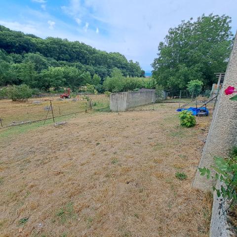 A VENDRE MAISON PLAIN PIED / 3 CHAMBRES / JARDIN / GARAGE