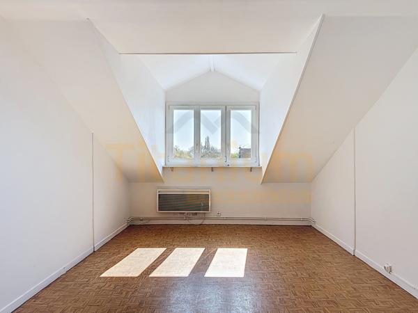 Saint-Clair-sur-Epte (95770) Appartement – 52 m² – Accès rapide D14 – Stationnement privatif