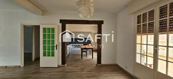 Immeuble - 1 appartement - 1 grenier aménageable en second appartement - Salle de sport en RDC