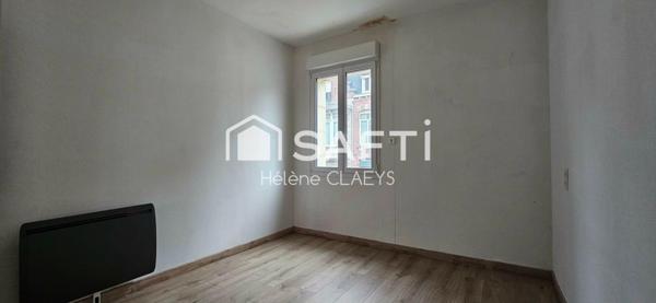 Immeuble - 1 appartement - 1 grenier aménageable en second appartement - Salle de sport en RDC