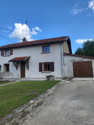 SOMMEILLES Maison de 160m² 9 pièces dont 3 chambres, garage et jardin de 1016 m²