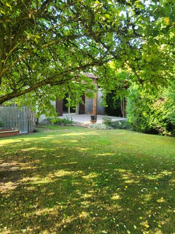 SOMMEILLES Maison de 160m² 9 pièces dont 3 chambres, garage et jardin de 1016 m²