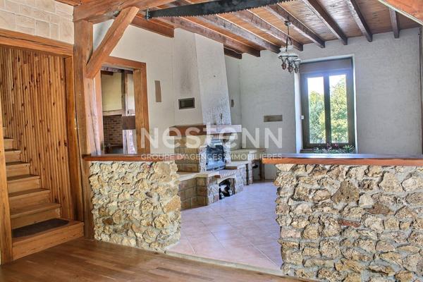 SOMMEILLES Maison de 160m² 9 pièces dont 3 chambres, garage et jardin de 1016 m²