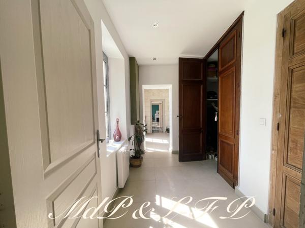 Maison bourgeoise avec jardin et piscine à vendre MONTGUYON (17)