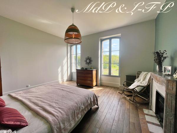 Maison bourgeoise avec jardin et piscine à vendre MONTGUYON (17)