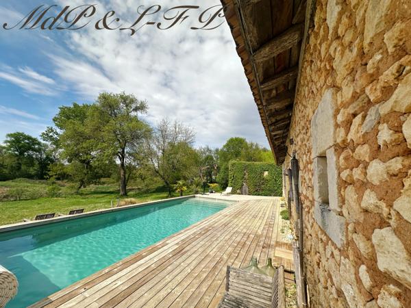 Maison bourgeoise avec jardin et piscine à vendre MONTGUYON (17)