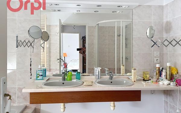 Maison à vendre    5 pièces •  Talmont-Saint-Hilaire