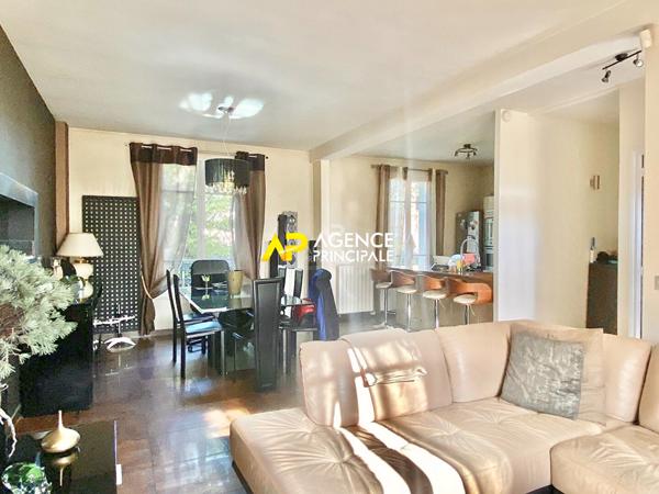 Sartrouville La Croix Blanche Maison 6 pièces 4 chambres 115 m² 620 000 € **  - Référence  9588