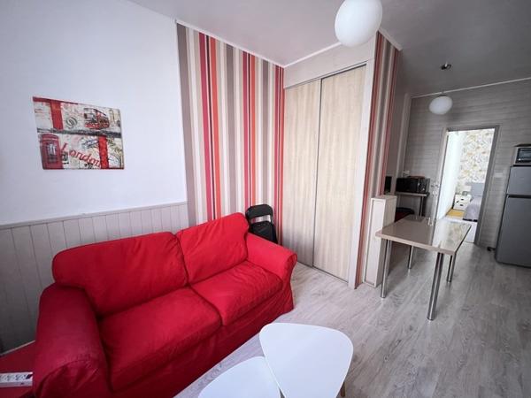 Appartement à louer 460 € CC Niort 2 p 34 m² DPE E