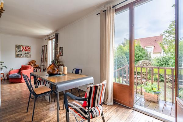 La « Familiale » des années 20 ,architecture esprit du Nord et la Défense à 15 min (RER A)