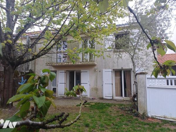 A VENDRE à REZE quartier St Paul - Maison T7 d'env. 134m2 + jardin clos