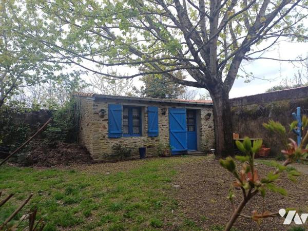 A VENDRE à REZE quartier St Paul - Maison T7 d'env. 134m2 + jardin clos