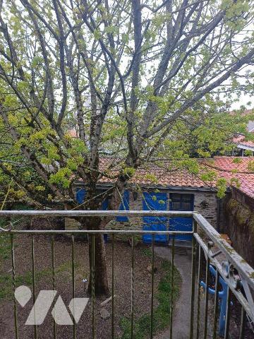 A VENDRE à REZE quartier St Paul - Maison T7 d'env. 134m2 + jardin clos