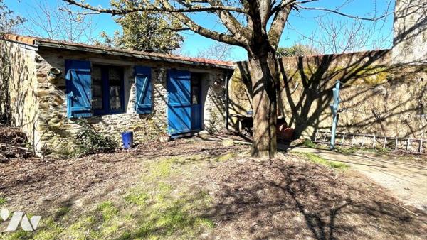 A VENDRE à REZE quartier St Paul - Maison T7 d'env. 134m2 + jardin clos