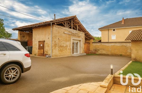 Maison à vendre 6 pièces 131 m² Saint-Étienne-de-Saint-Geoirs