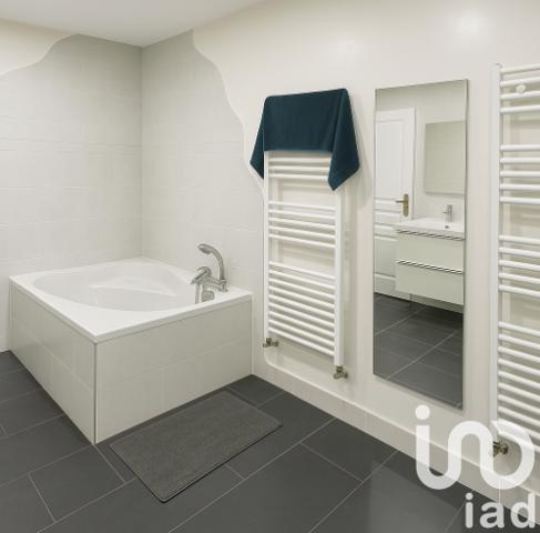 Maison à vendre 6 pièces 131 m² Saint-Étienne-de-Saint-Geoirs