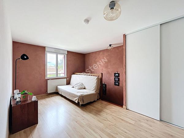 Maison à vendre 7 pièces - Montaigu Vendée