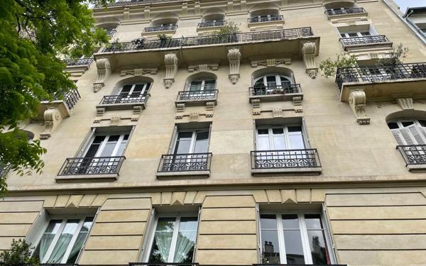 Appartement à louer    3 pièces • 71,25 m2 Paris 11