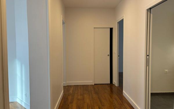 Appartement à louer    3 pièces • 71,25 m2 Paris 11