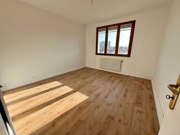 Appartement Nanterre 4 pièce(s) 77 m2