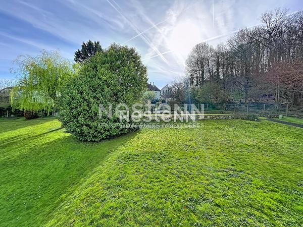 Appartement Saint Cyr L Ecole 3 pièce(s) 63 m2 avec cave et parking .