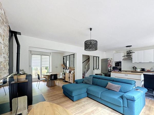 Maison coup de coeur à Bièvres  Entièrement rénovée, 3 chambres, aucun travaux à prévoir !