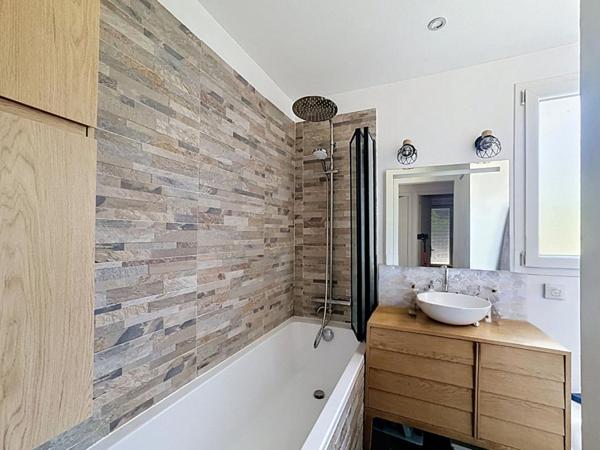 Maison coup de coeur à Bièvres  Entièrement rénovée, 3 chambres, aucun travaux à prévoir !